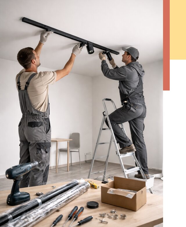 Установка трековых светильников в натяжной потолок в Минусинске от 4268 руб. | ОТДЕЛОЧНИК-Мнс